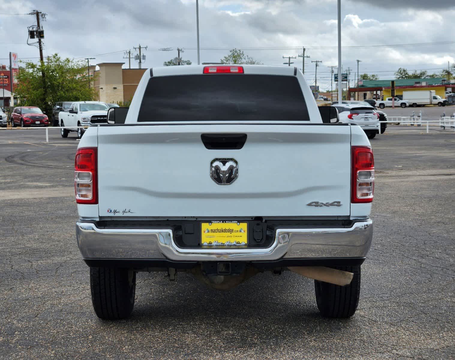 2022 Ram 3500 Tradesman 4x4 Crew Cab 8 Box 10