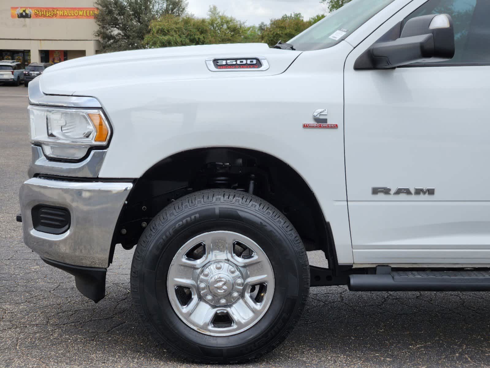 2022 Ram 3500 Tradesman 4x4 Crew Cab 8 Box 14