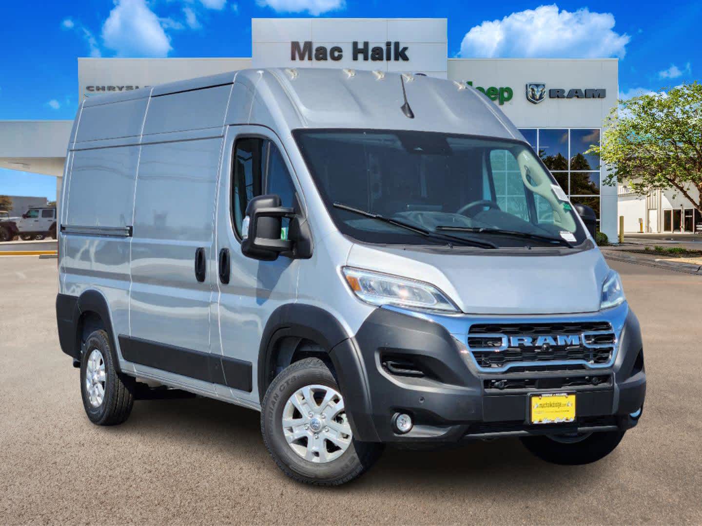 2024 Ram ProMaster SLT 1