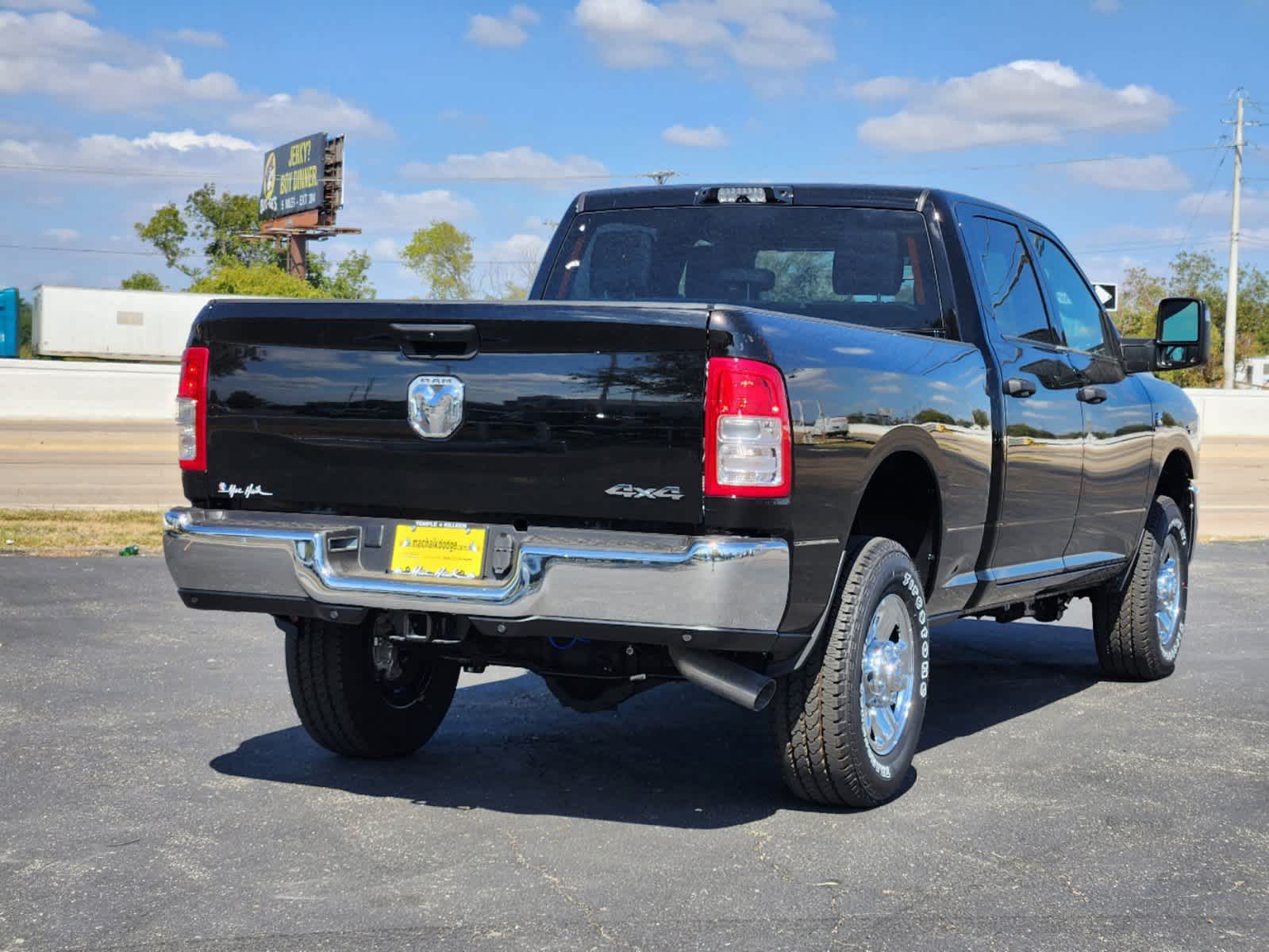 2024 Ram 2500 Tradesman 4x4 Crew Cab 64 Box 3