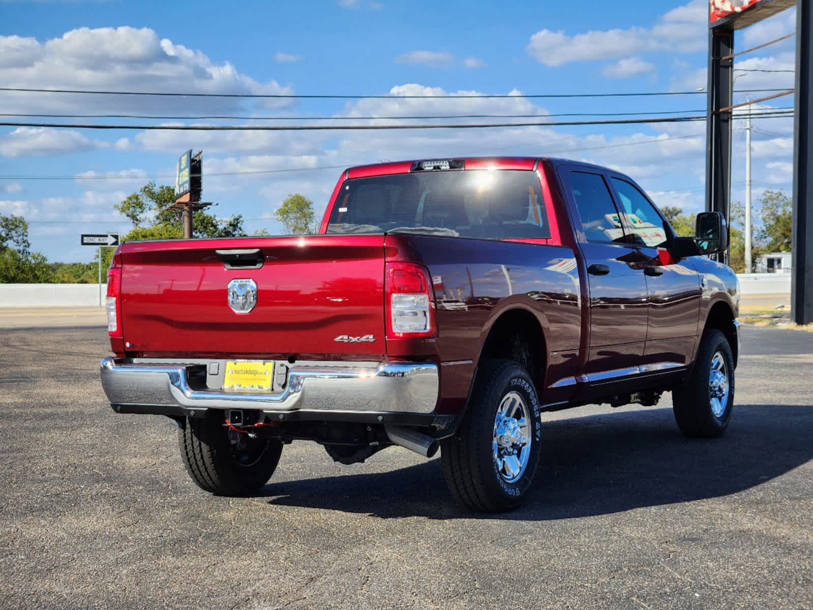 2024 Ram 2500 Tradesman 4x4 Crew Cab 64 Box 3