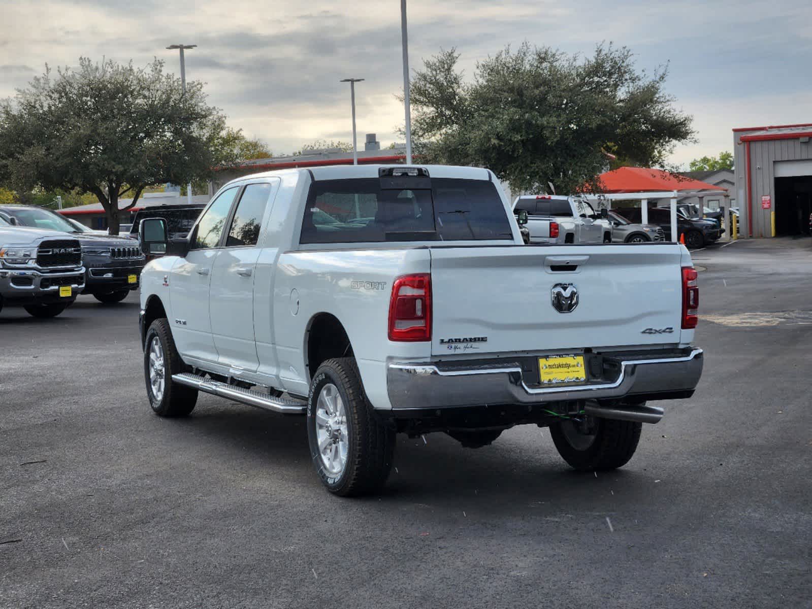 2024 Ram 2500 Laramie 4x4 Mega Cab 64 Box 4