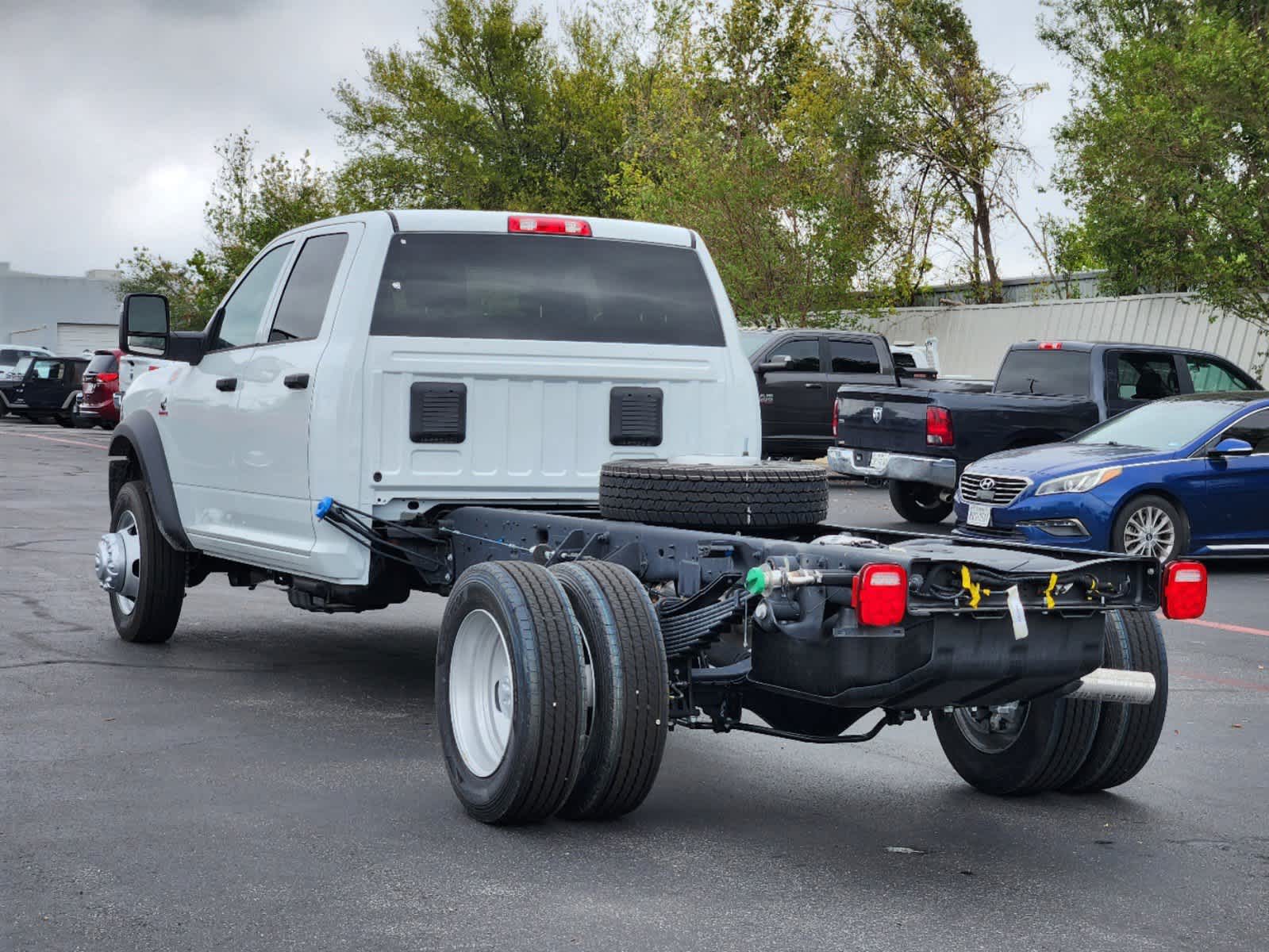 2024 Ram 5500 Chassis Cab Tradesman 4x2 Crew Cab 84 CA 197.4 WB 4