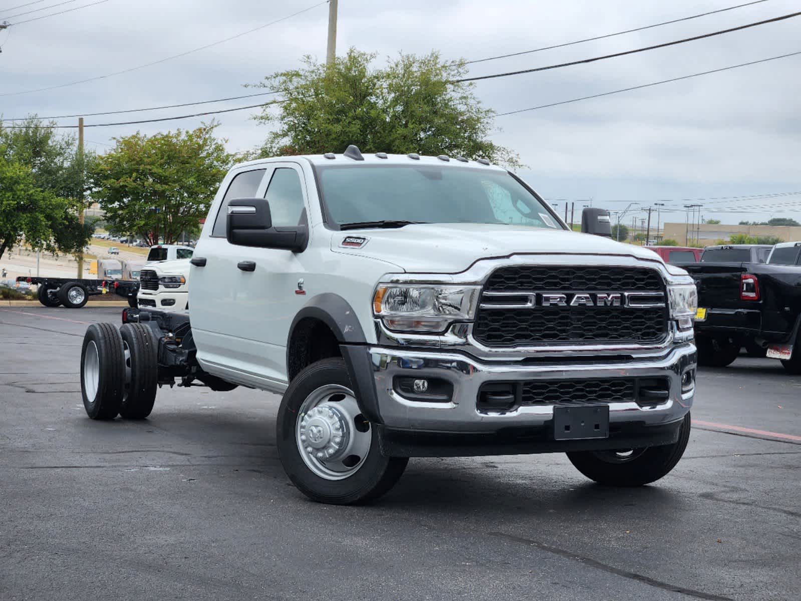 2024 Ram 5500 Chassis Cab Tradesman 4x2 Crew Cab 84 CA 197.4 WB 1