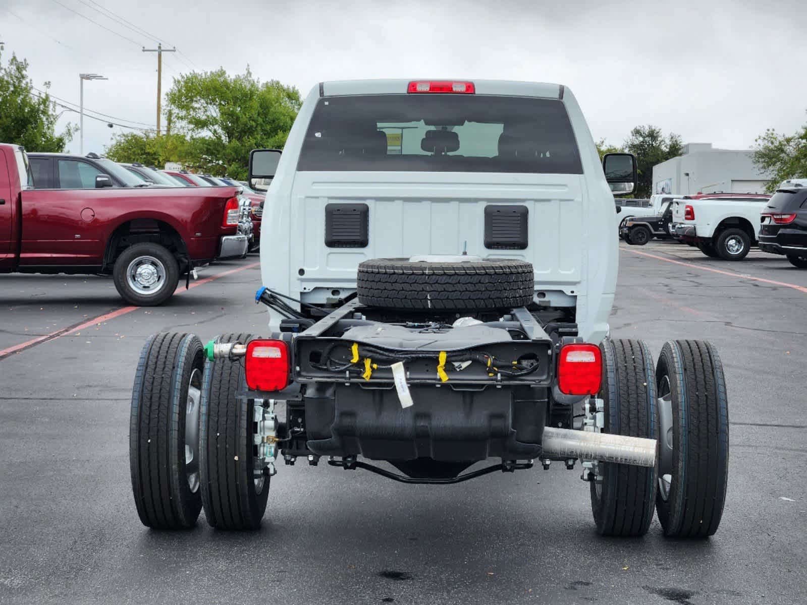 2024 Ram 5500 Chassis Cab Tradesman 4x2 Crew Cab 84 CA 197.4 WB 21