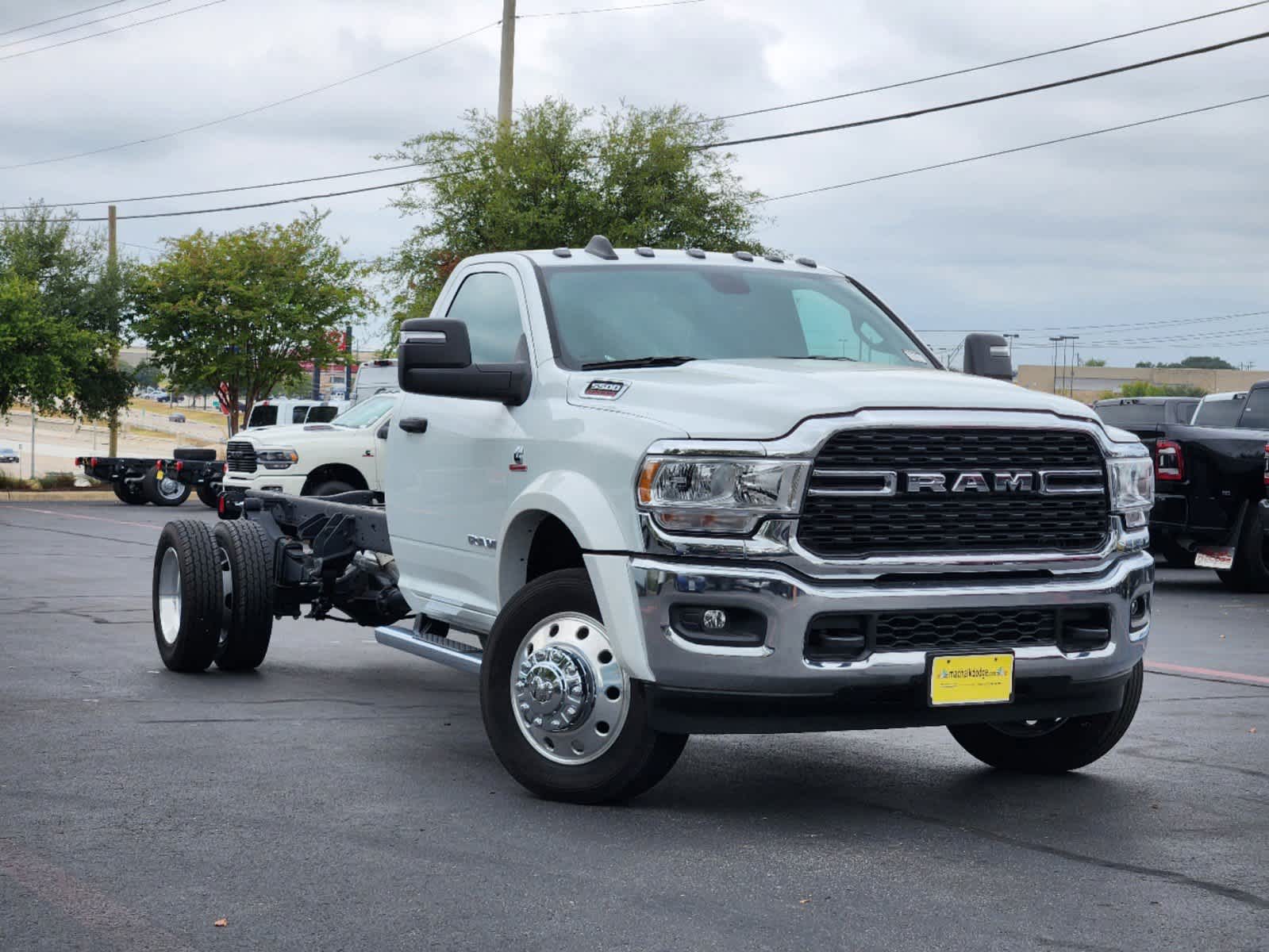 2024 Ram 5500 Chassis Cab SLT 4x4 Reg Cab 120 CA 204.5 WB 1