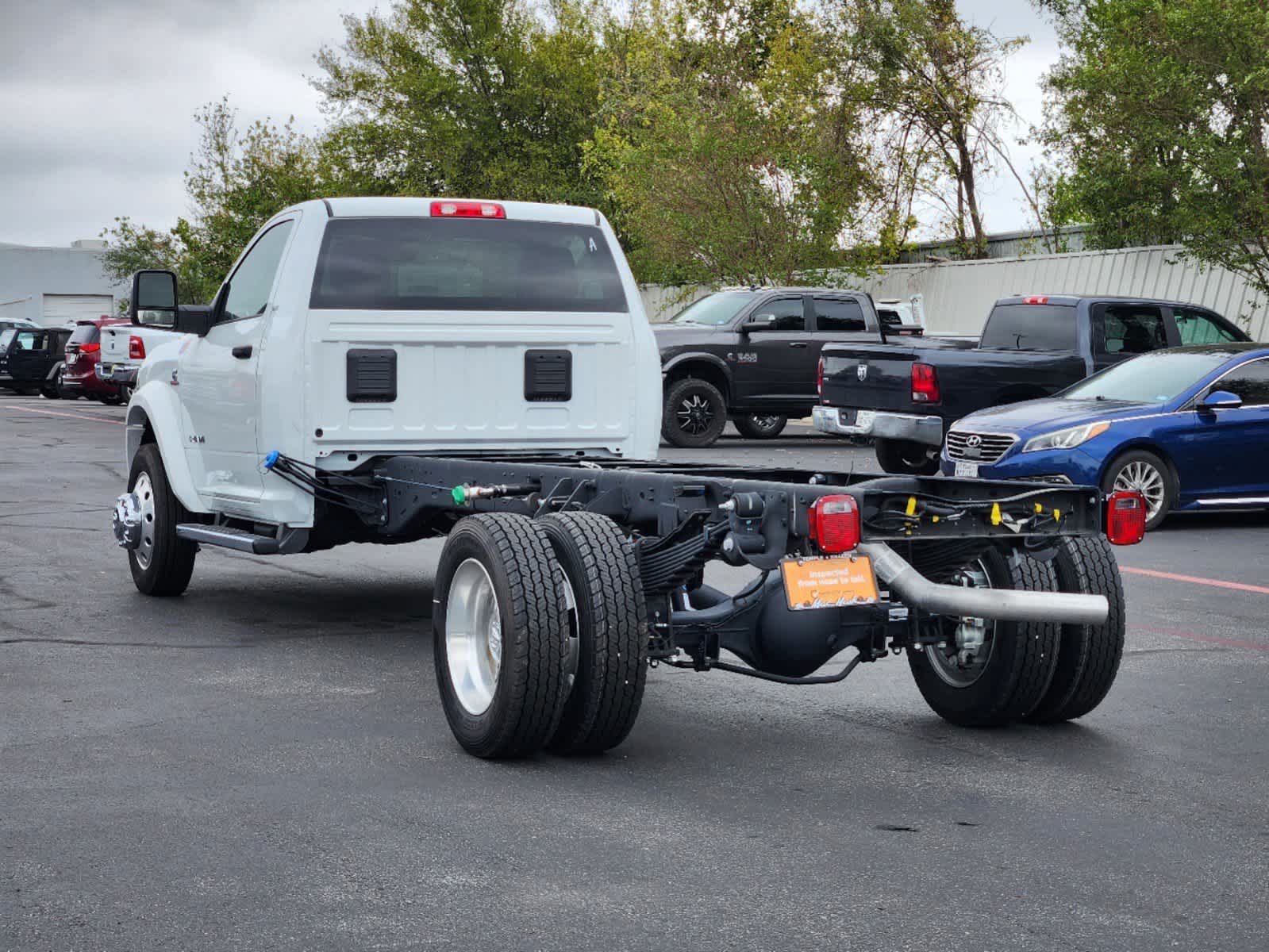 2024 Ram 5500 Chassis Cab SLT 4x4 Reg Cab 120 CA 204.5 WB 4