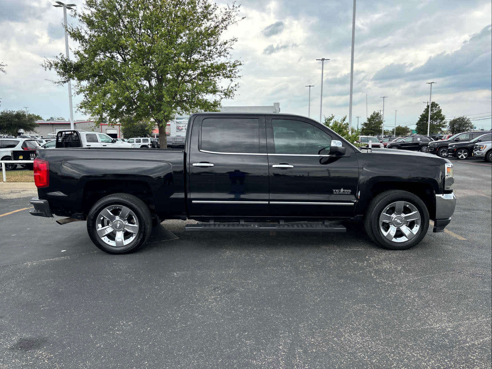 2018 Chevrolet Silverado 1500 LTZ 2WD Crew Cab 143.5 2