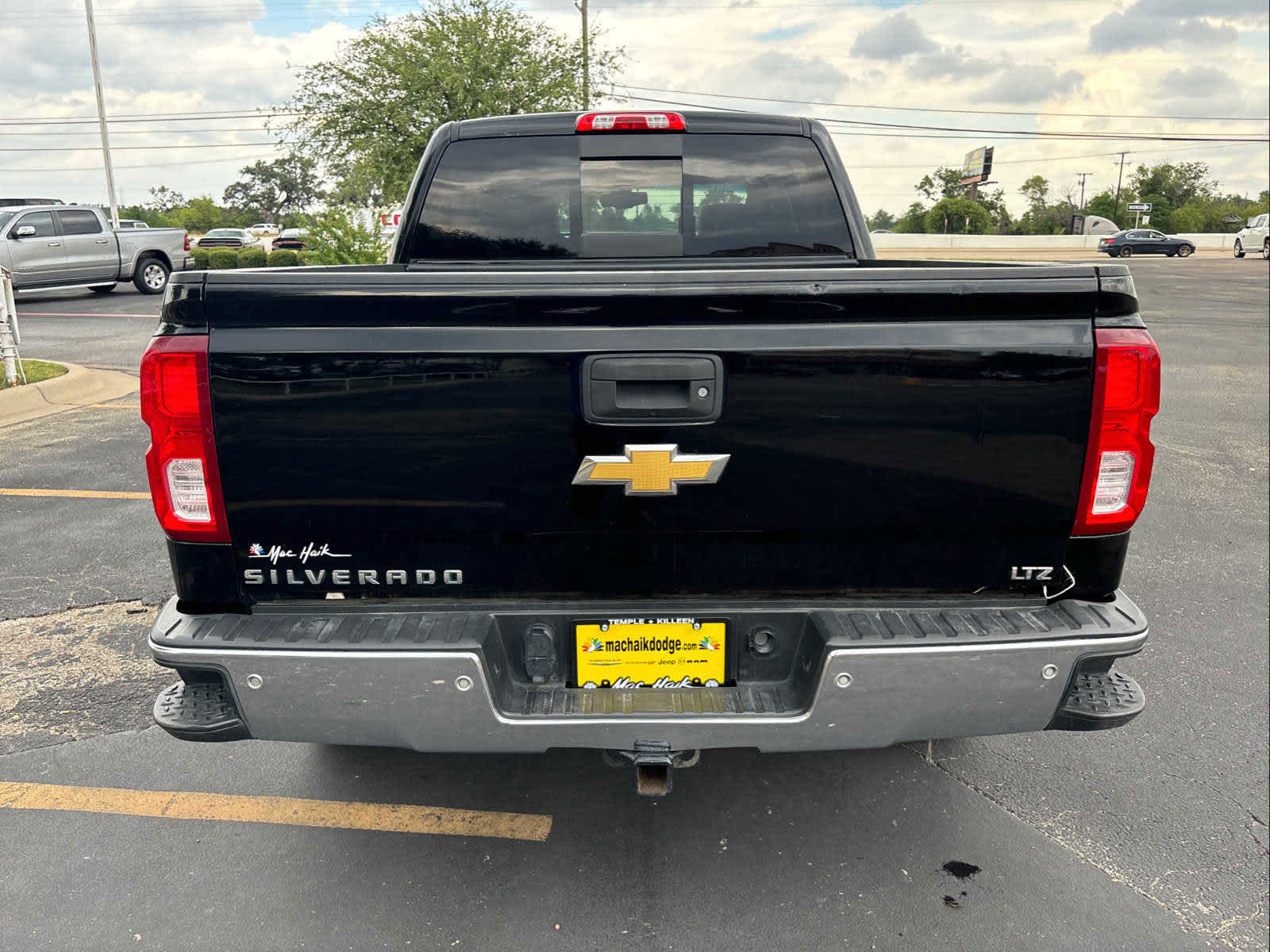 2018 Chevrolet Silverado 1500 LTZ 2WD Crew Cab 143.5 4