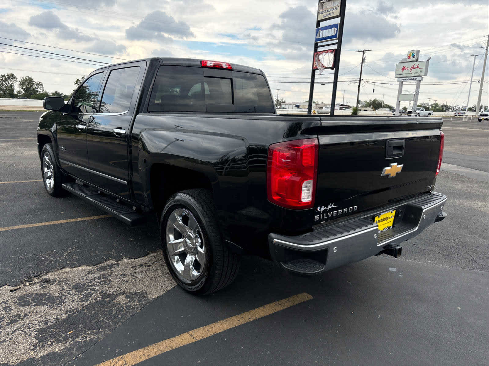 2018 Chevrolet Silverado 1500 LTZ 2WD Crew Cab 143.5 5