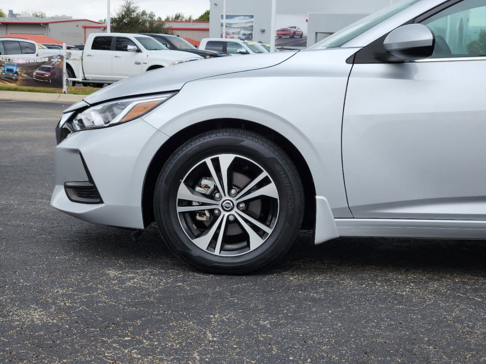 2022 Nissan Sentra SV 18