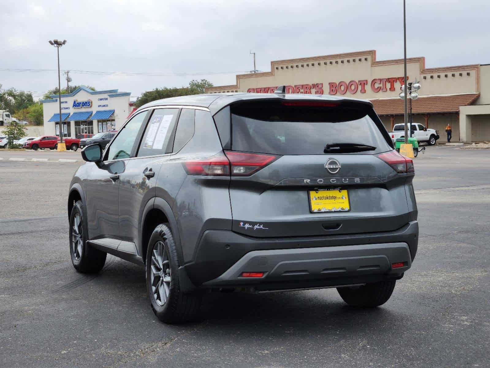 2023 Nissan Rogue S 14