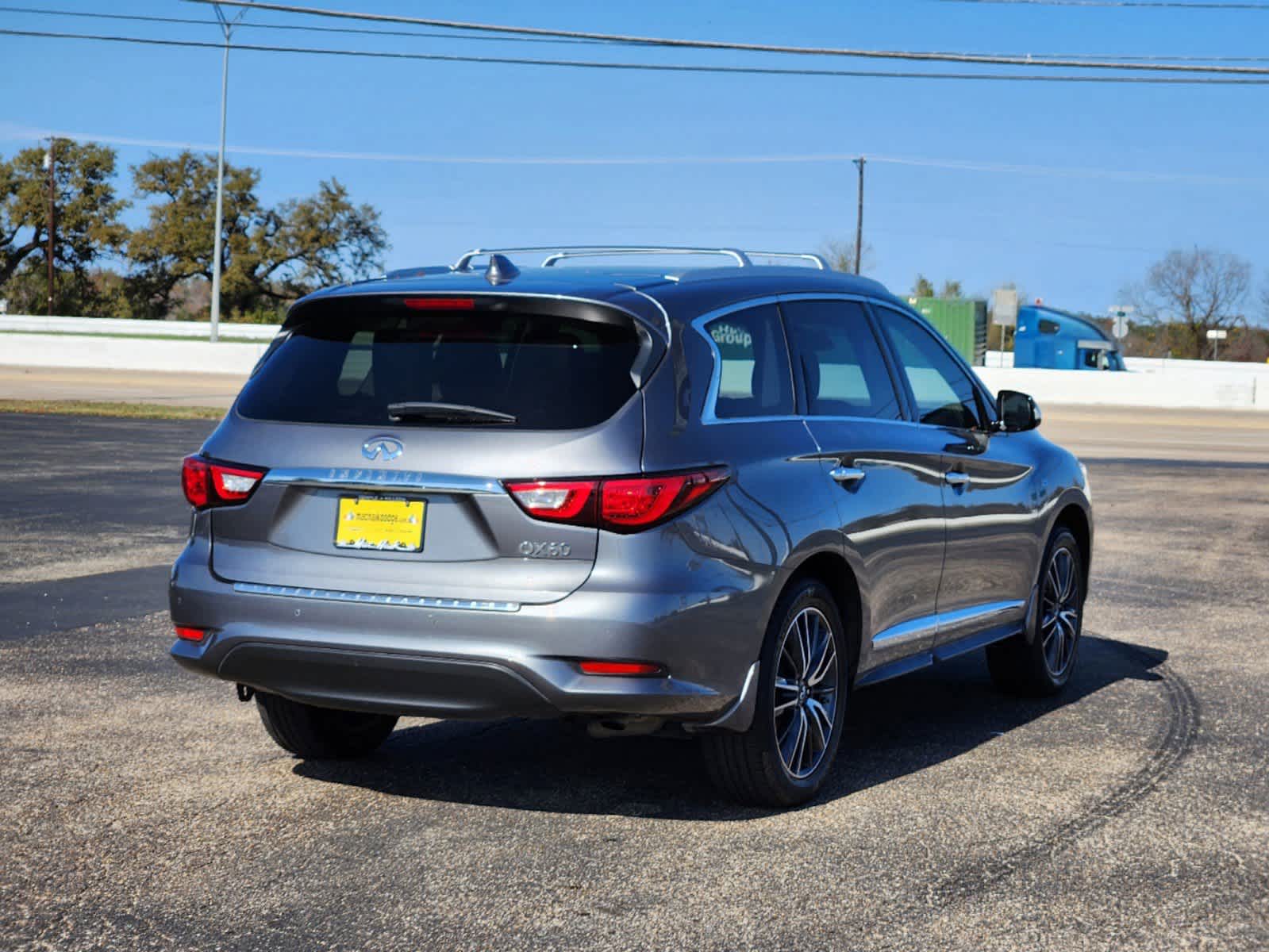 2017 INFINITI QX60  5