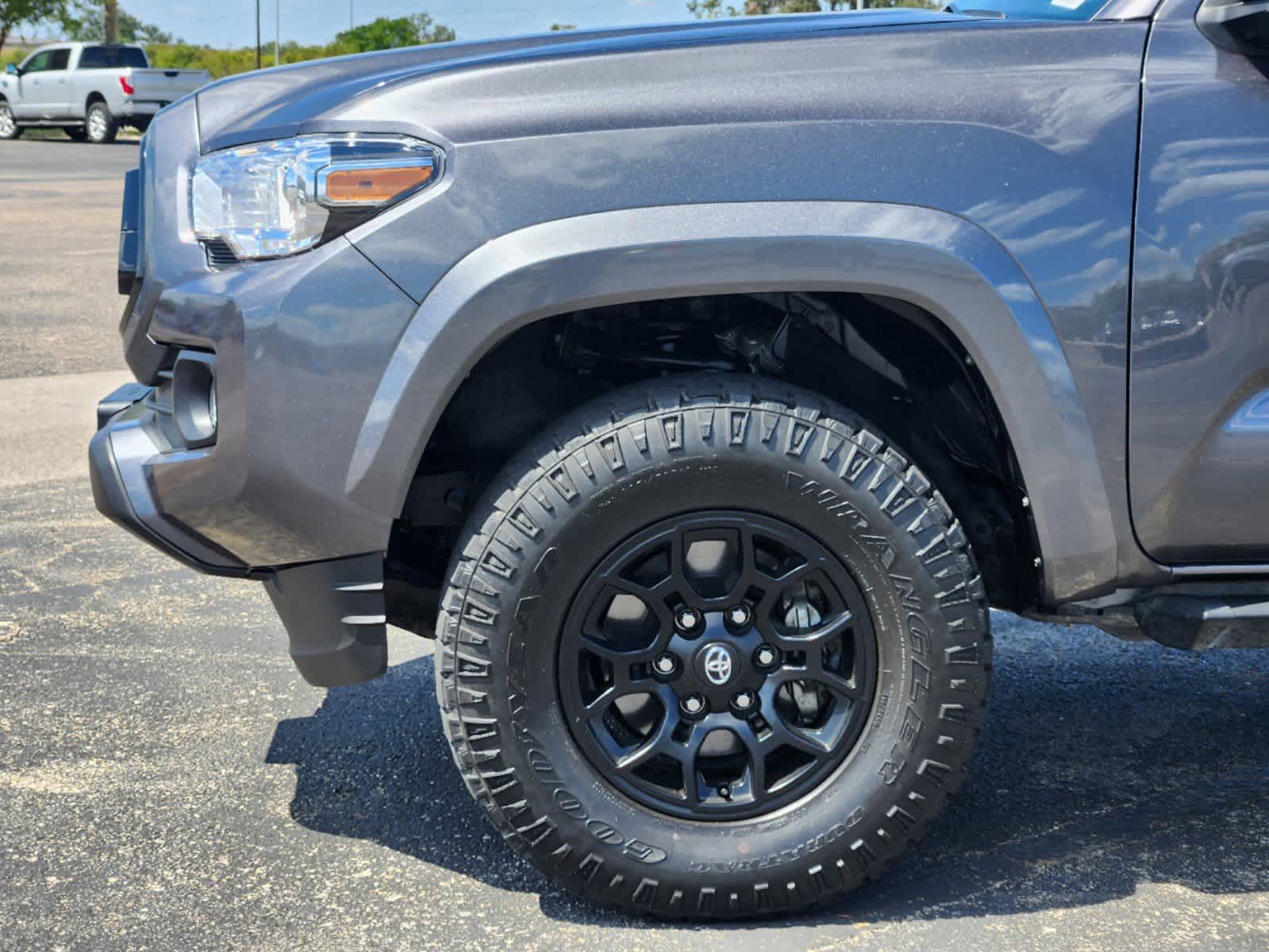 2021 Toyota Tacoma SR5 Double Cab 5 Bed V6 AT 9