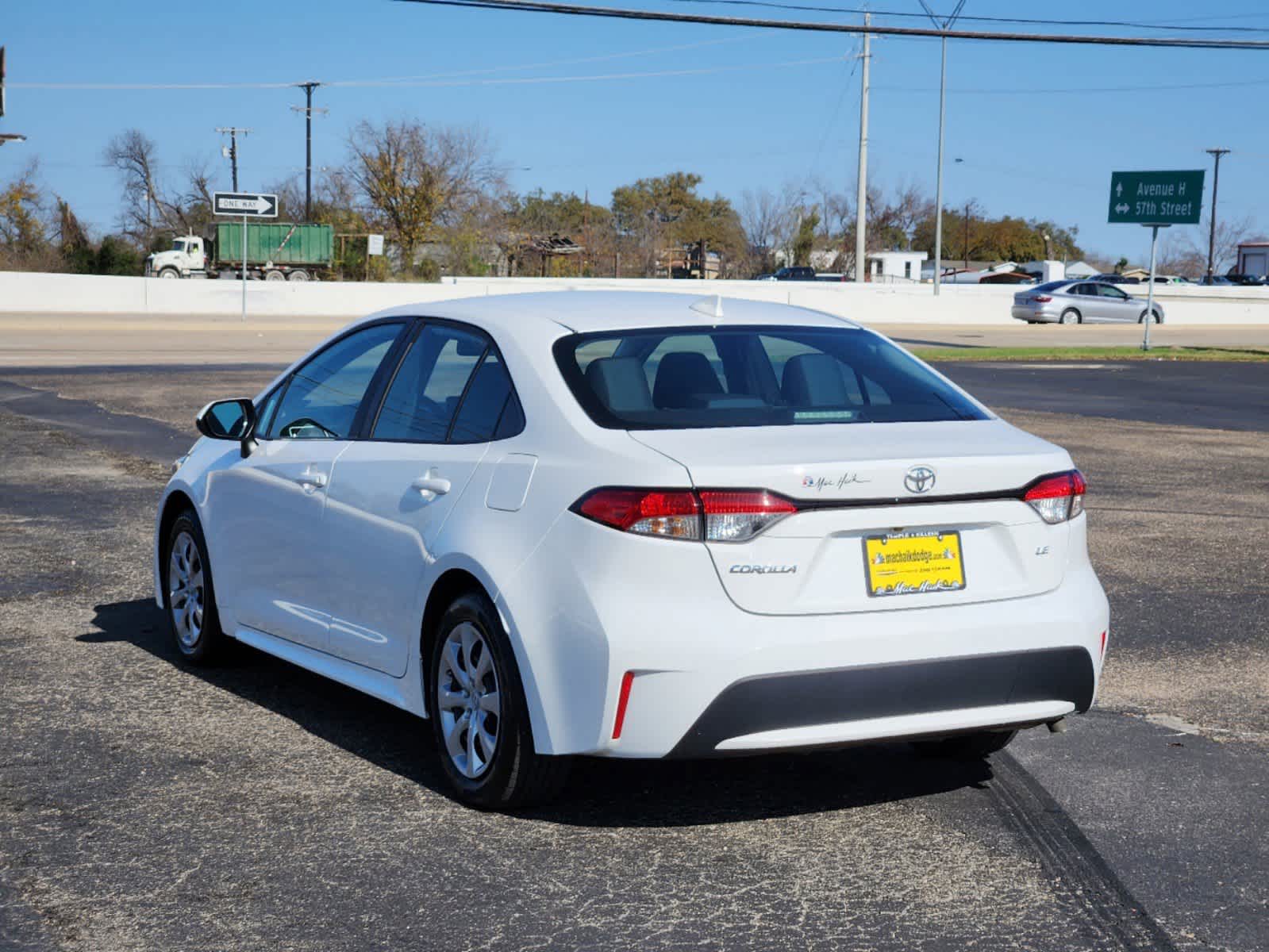 2022 Toyota Corolla LE 7