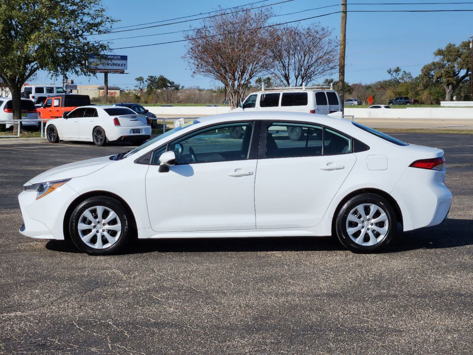 2022 Toyota Corolla LE 4