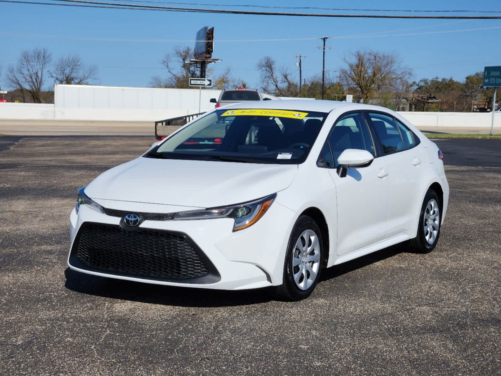 2022 Toyota Corolla LE 3