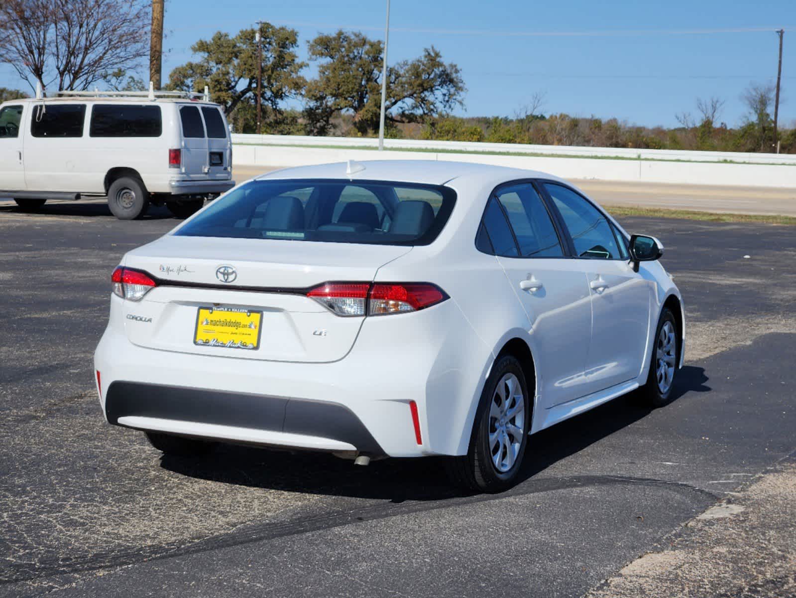 2022 Toyota Corolla LE 5