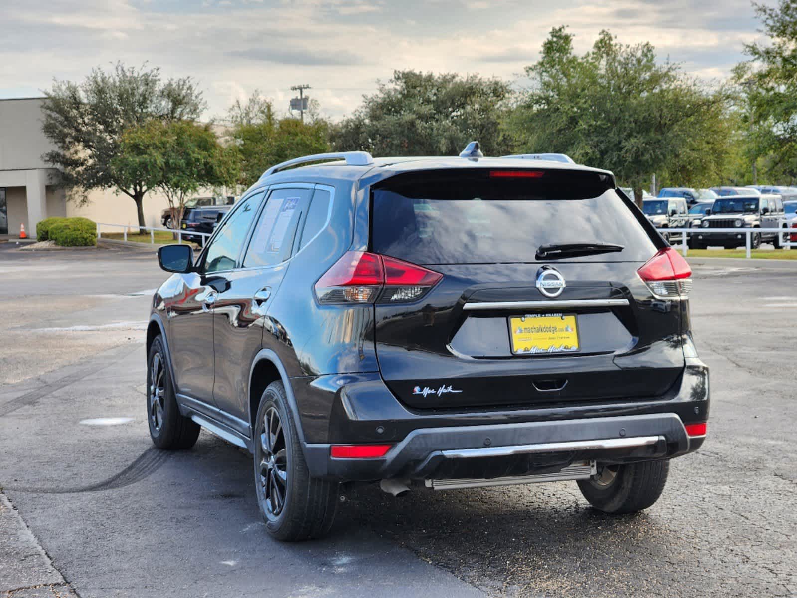 2020 Nissan Rogue SV 7