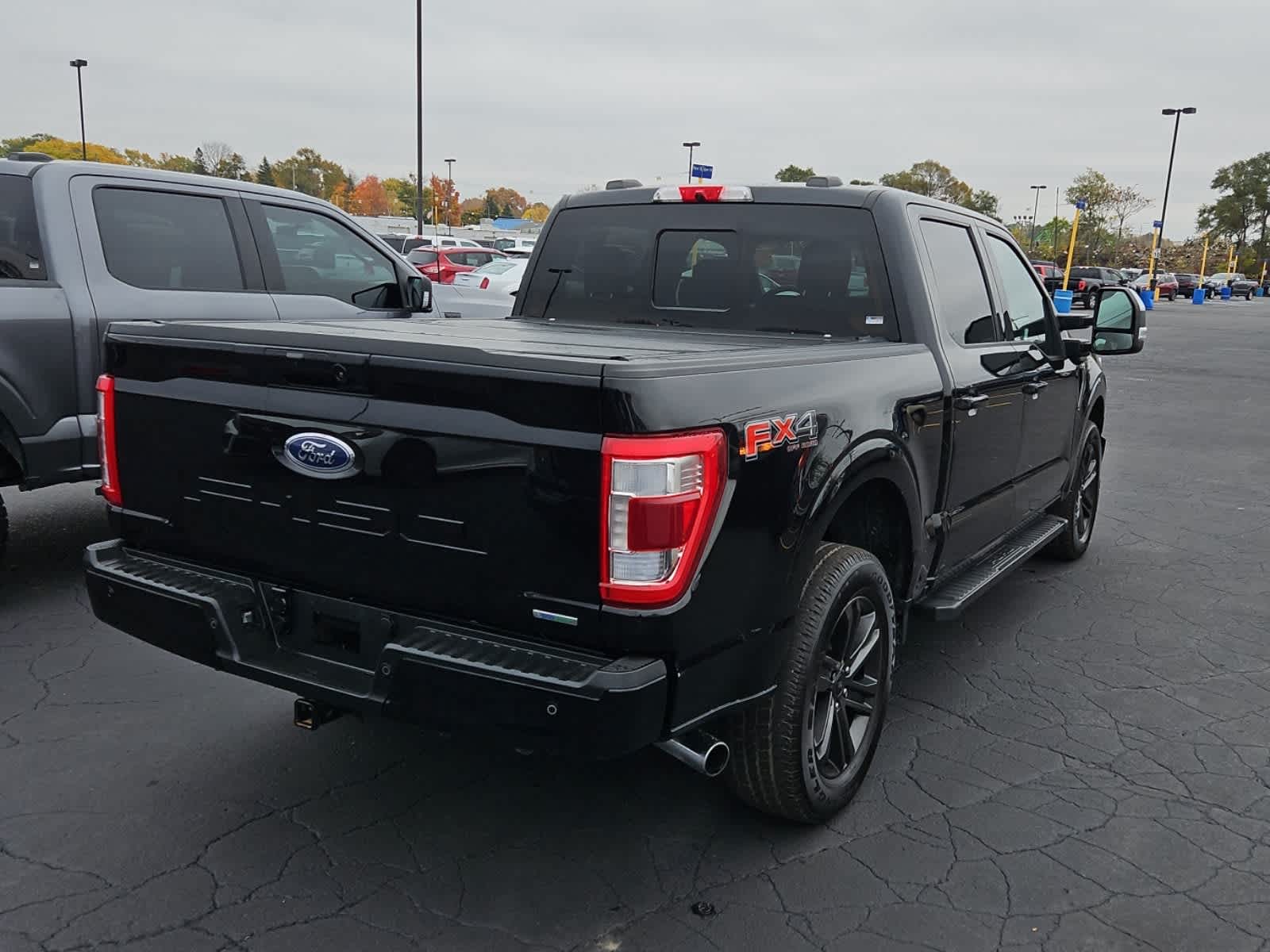 2022 Ford F-150 LARIAT 4WD SuperCrew 5.5 Box 3