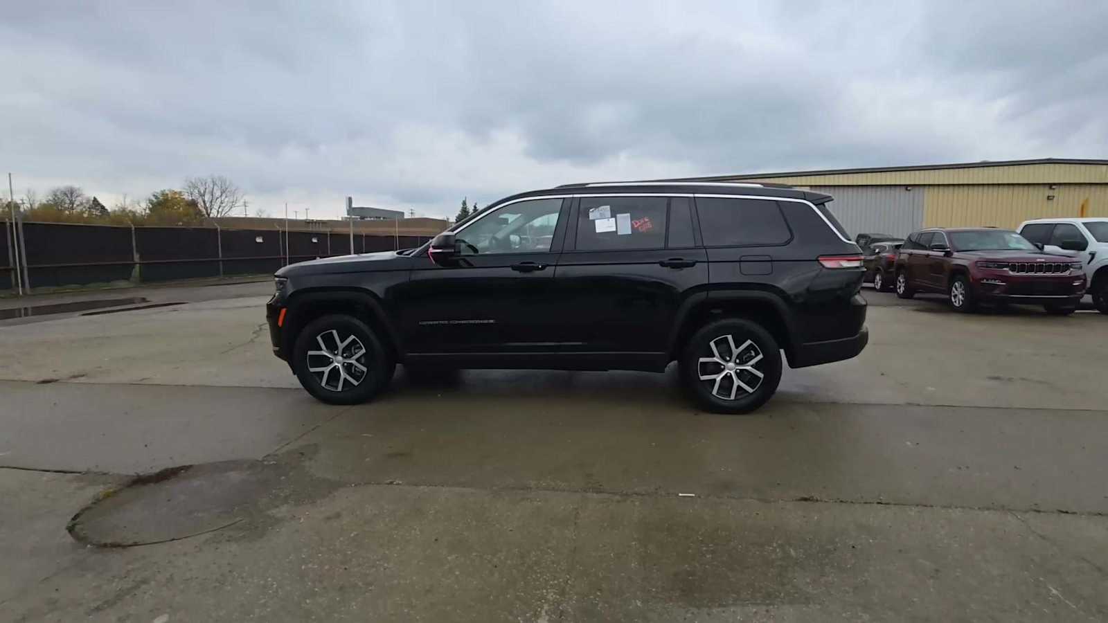 2023 Jeep Grand Cherokee L Limited 2