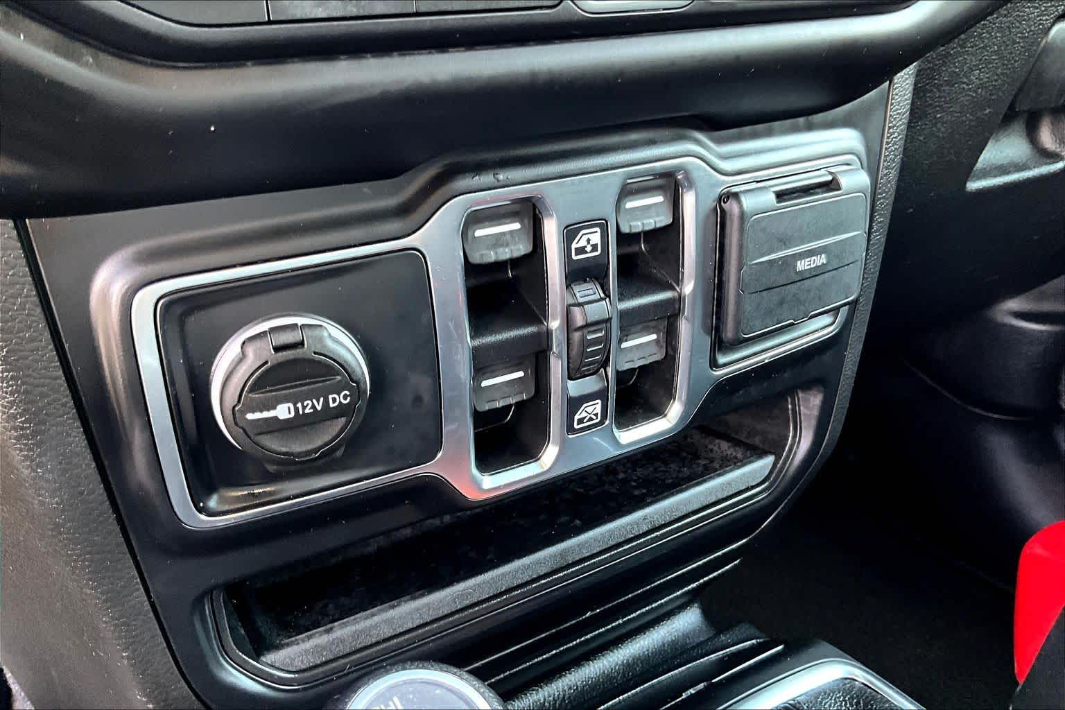 car-gallery-32