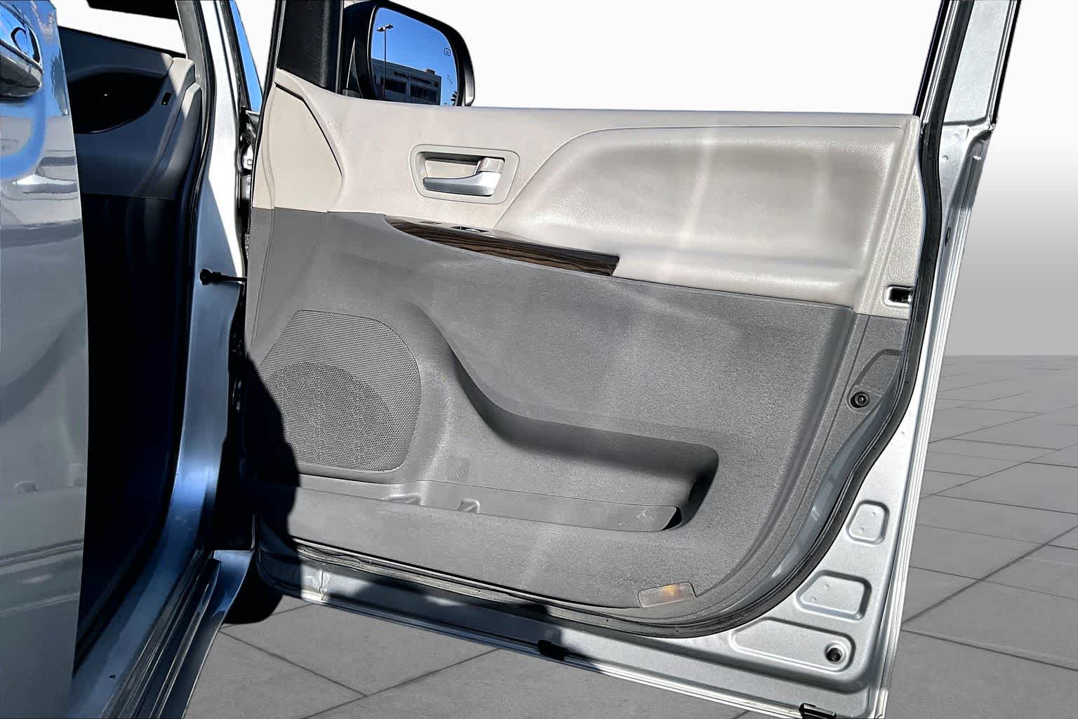 car-gallery-21