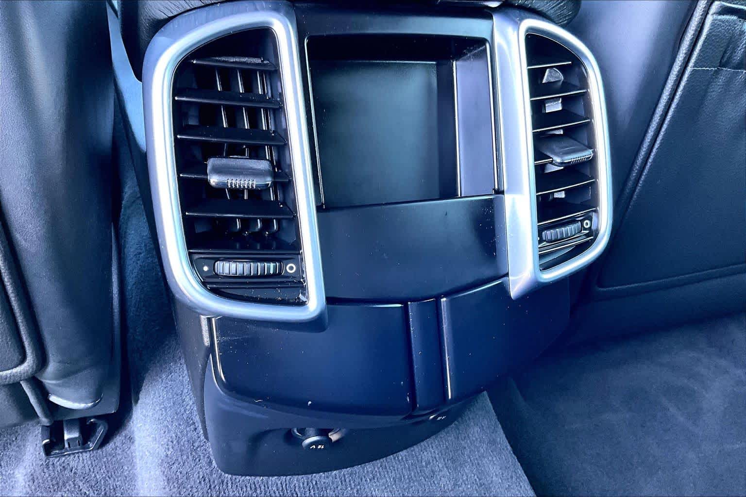 car-gallery-32