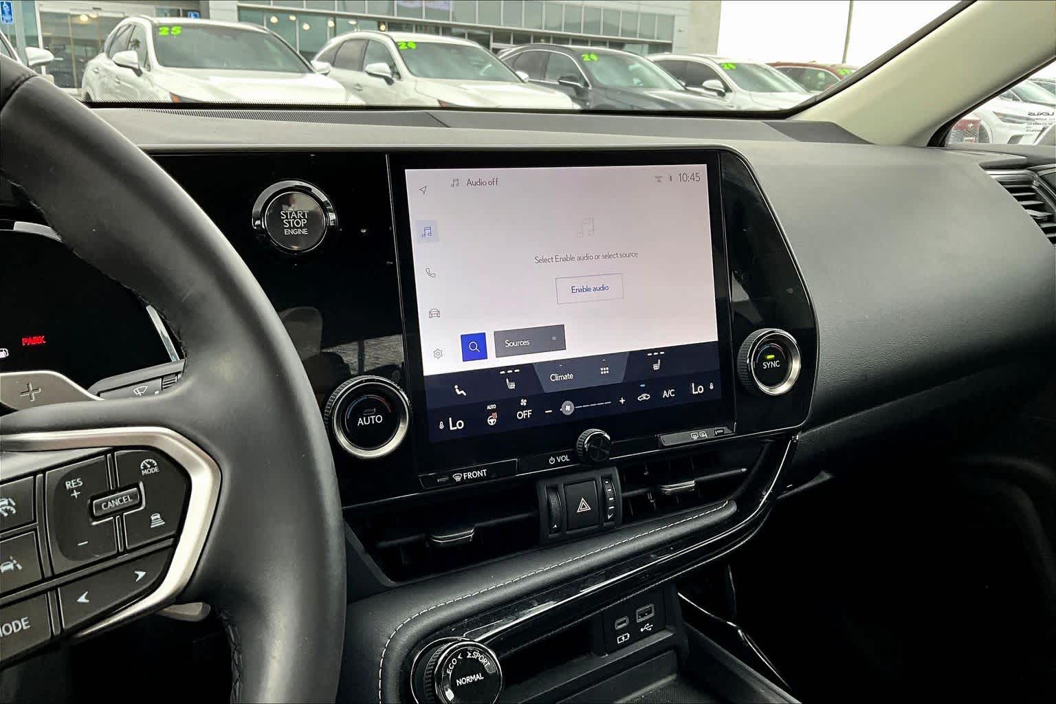 View vehicle photo 7