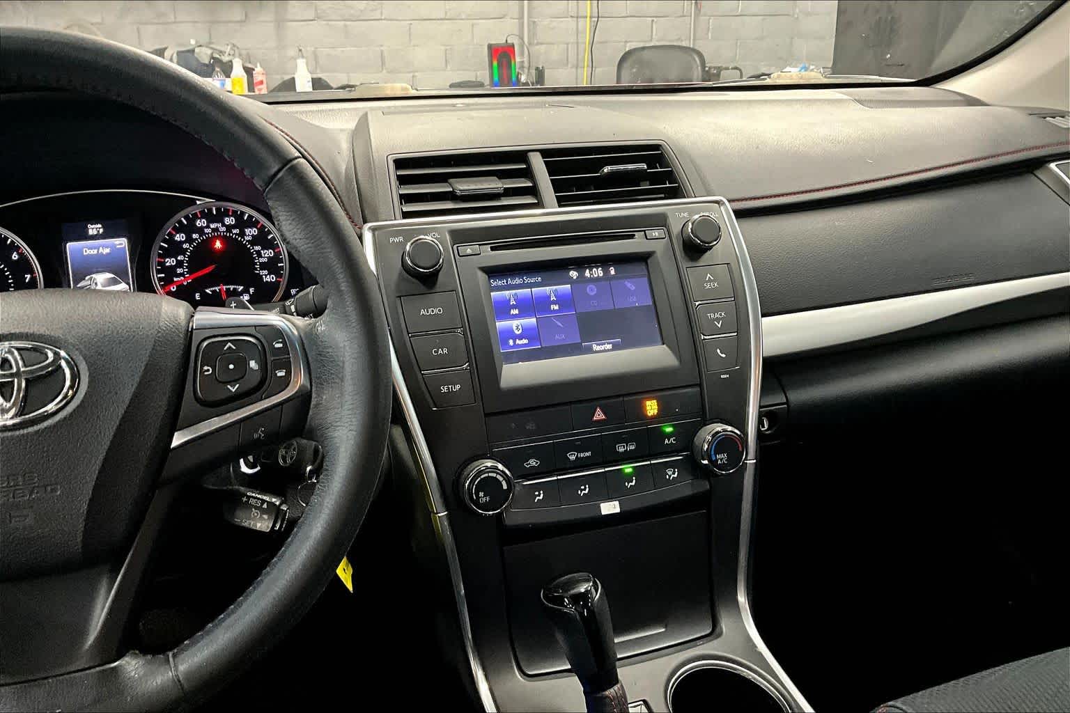 View vehicle photo 6