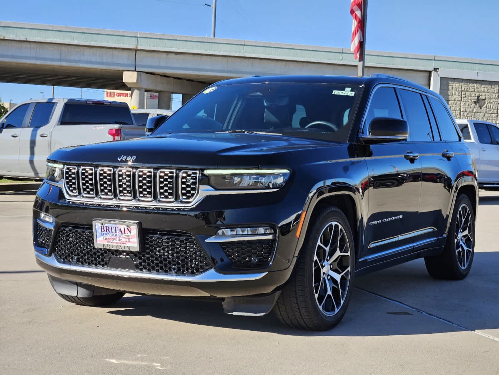 2022 Jeep Grand Cherokee Summit Reserve 3