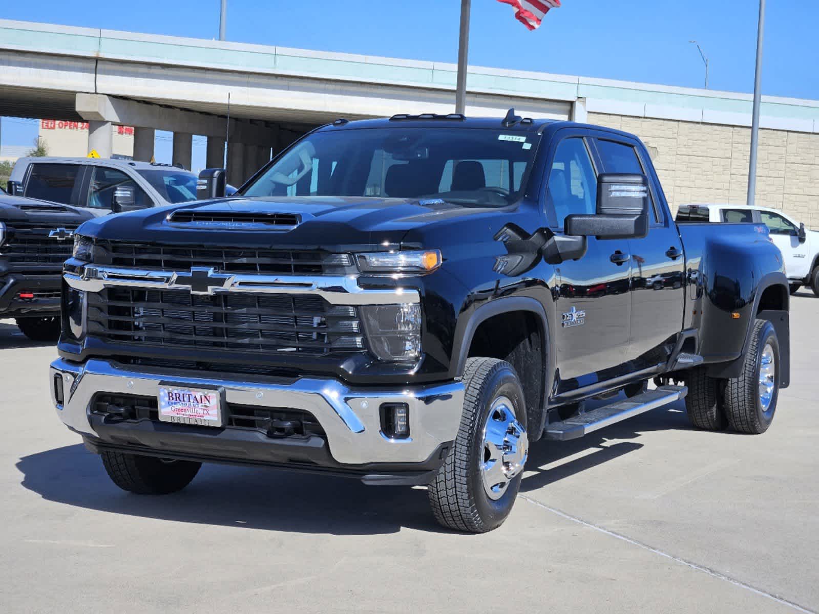 2025 Chevrolet Silverado 3500HD LT 4WD Crew Cab 172 2