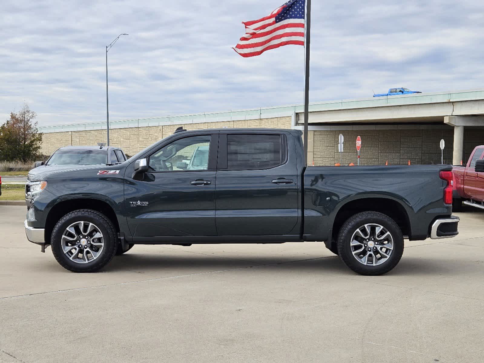 2025 Chevrolet Silverado 1500 LT 4WD Crew Cab 147 5