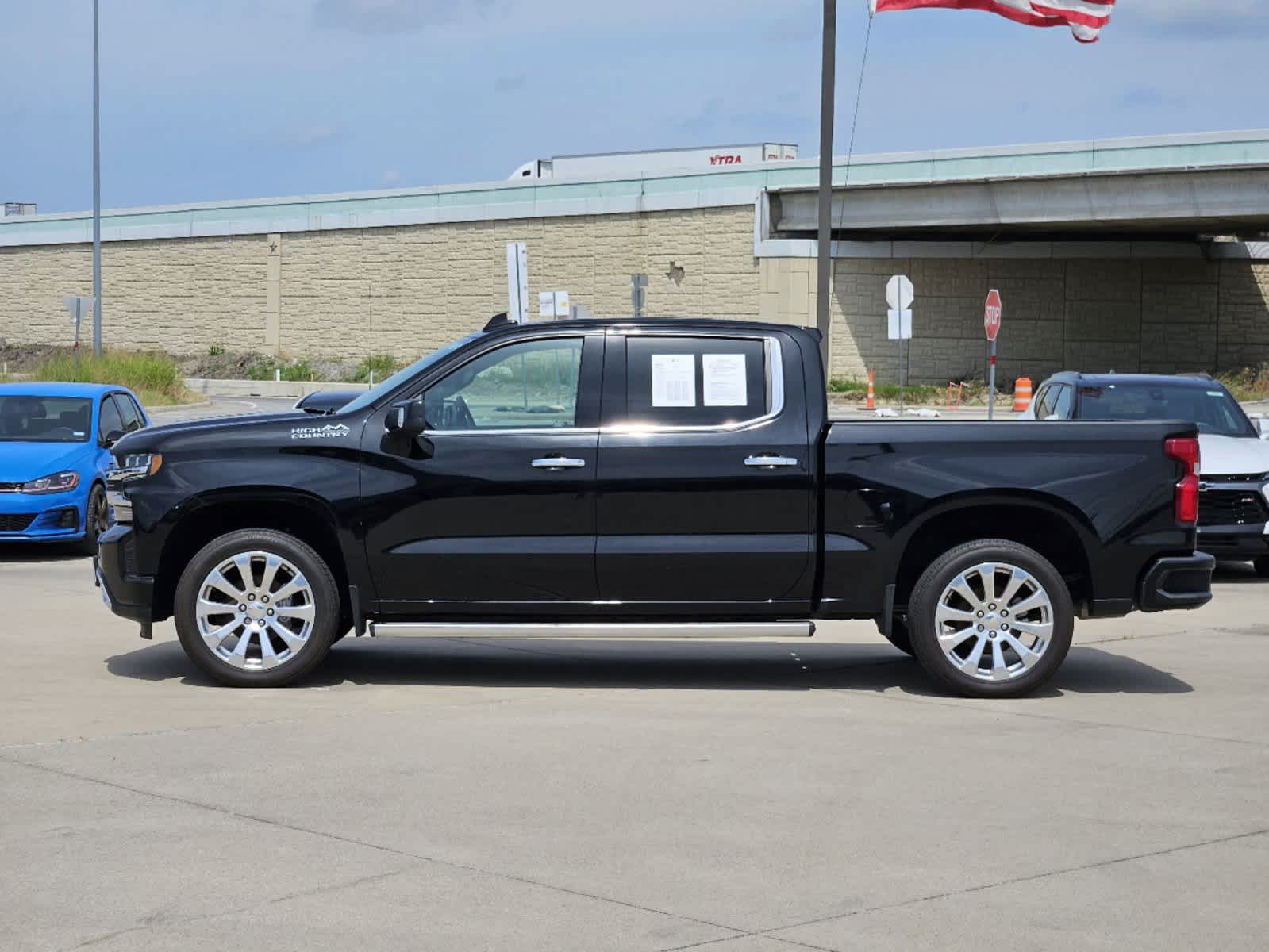 2022 Chevrolet Silverado 1500 LTD High Country 4WD Crew Cab 157 7