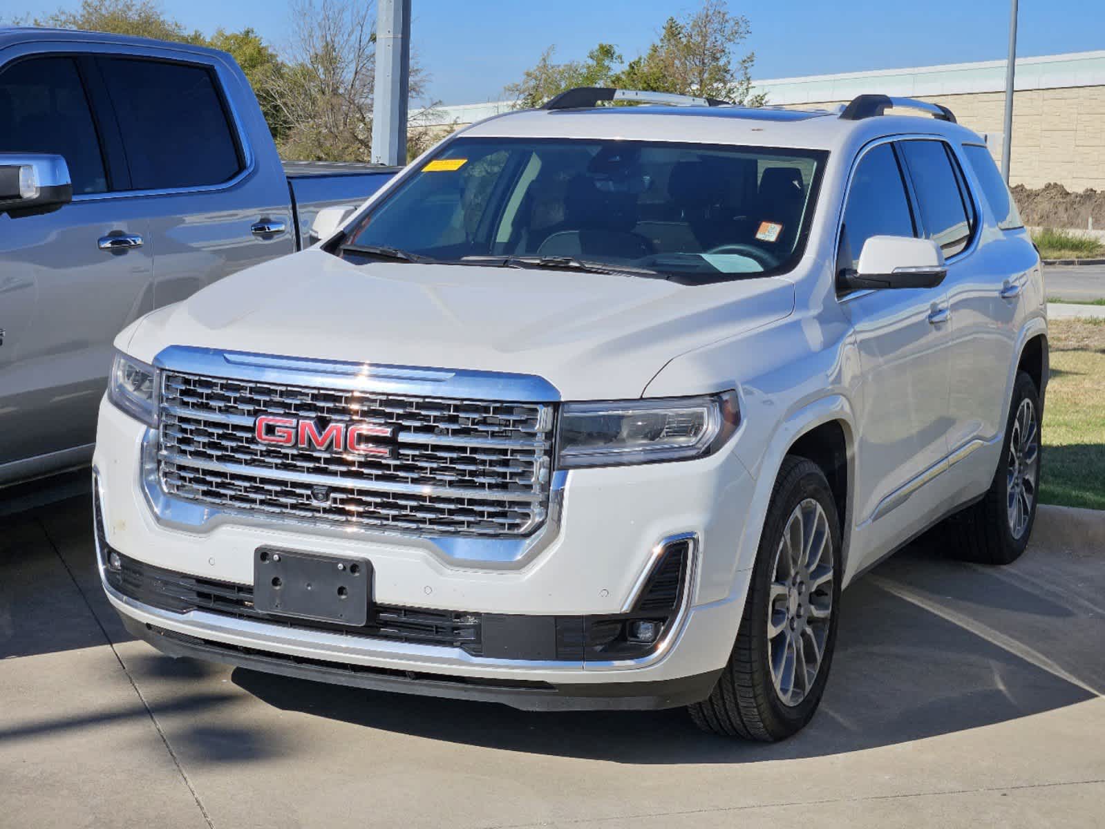 2023 GMC Acadia Denali 2