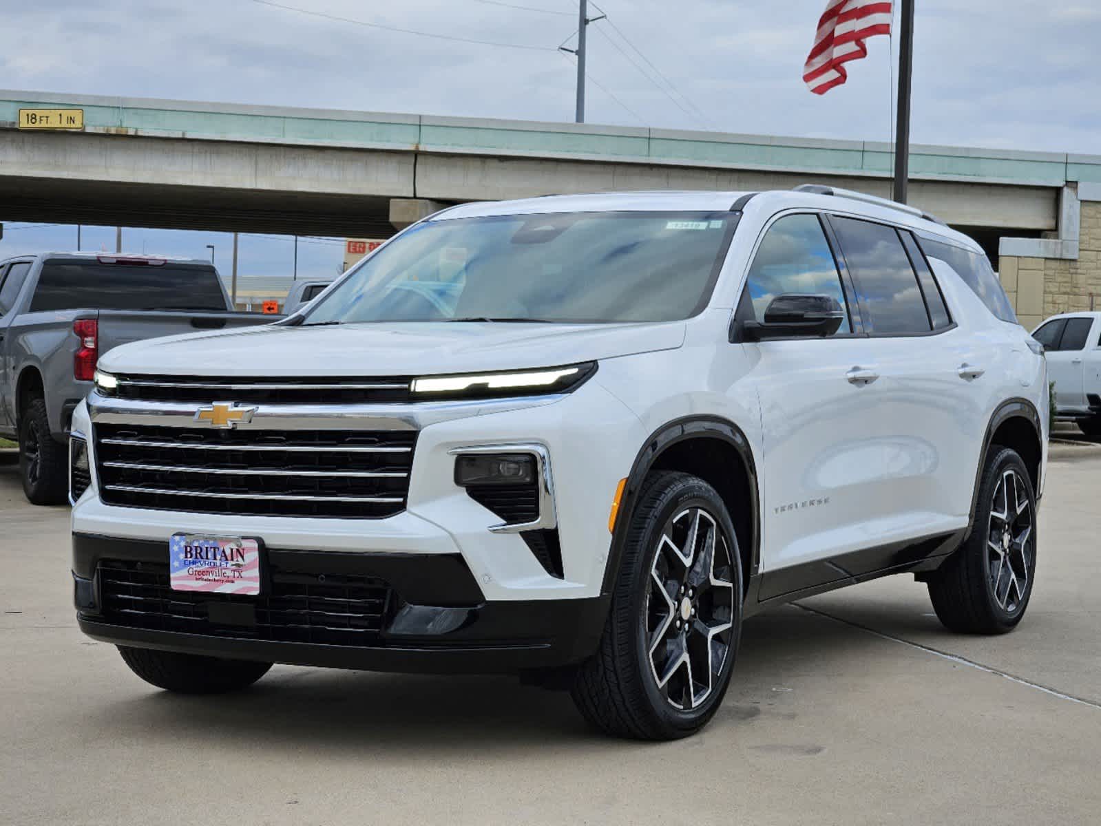 2025 Chevrolet Traverse FWD High Country 2