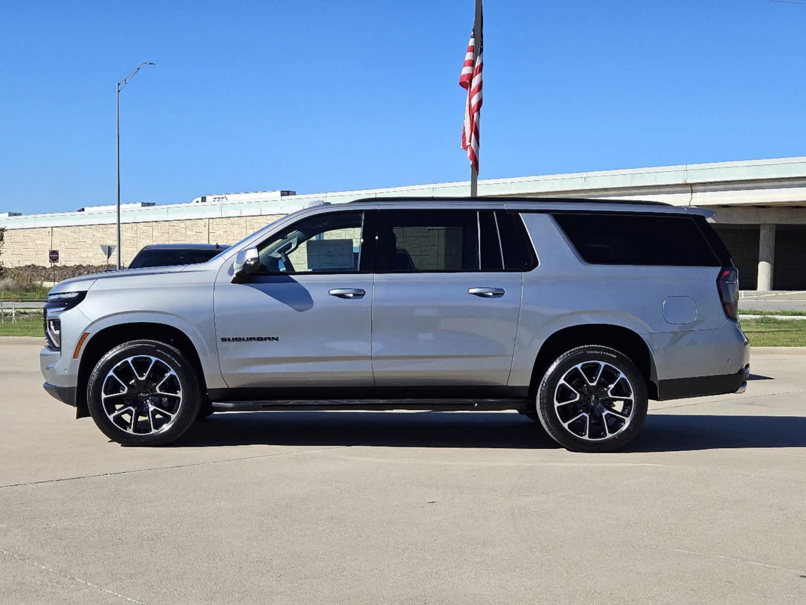 2025 Chevrolet Suburban RST 5