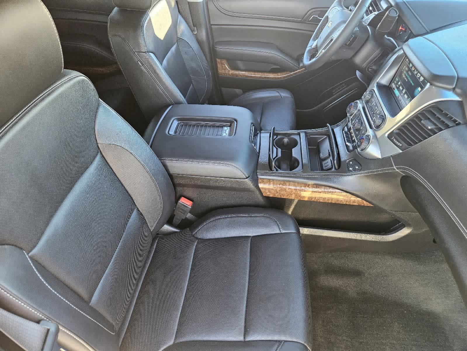 2018 Chevrolet Suburban Premier 16