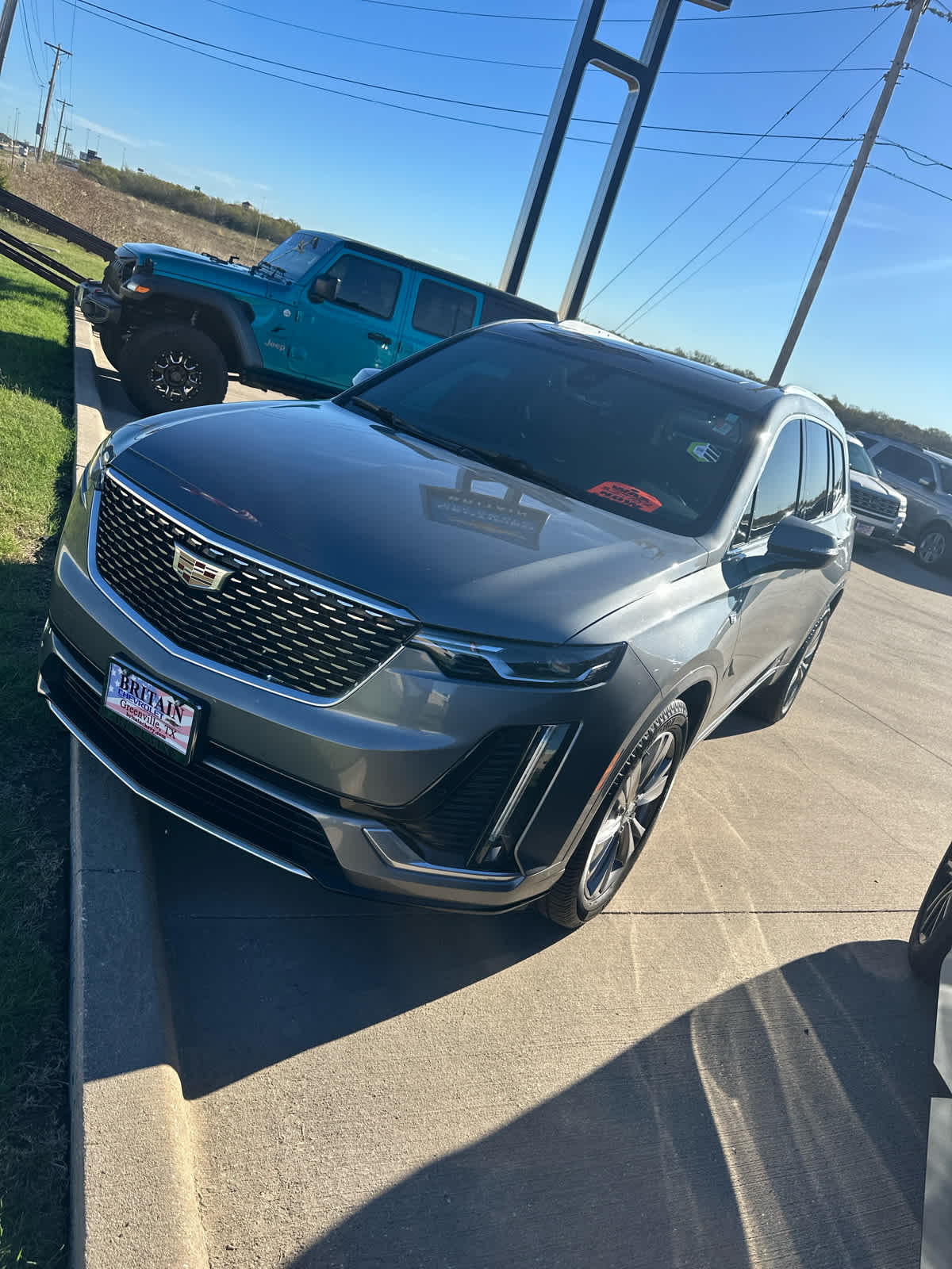 2022 Cadillac XT6 Premium Luxury 16