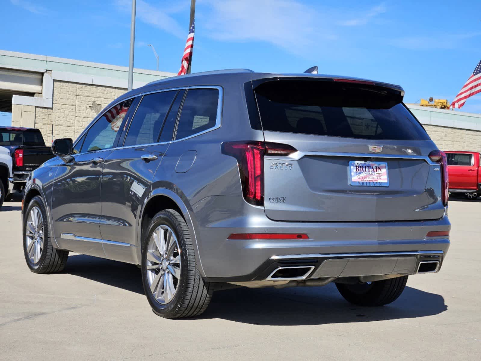 2022 Cadillac XT6 Premium Luxury 3