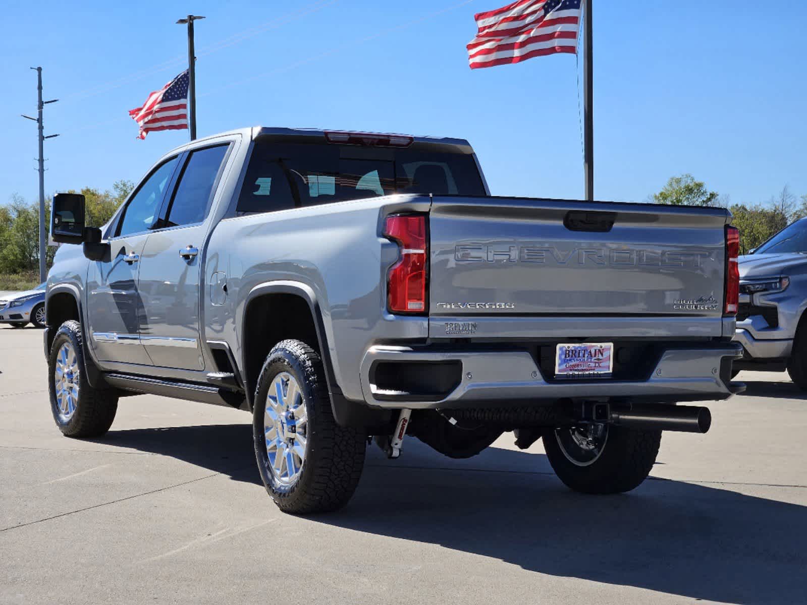 2025 Chevrolet Silverado 2500HD High Country 4WD Crew Cab 159 3