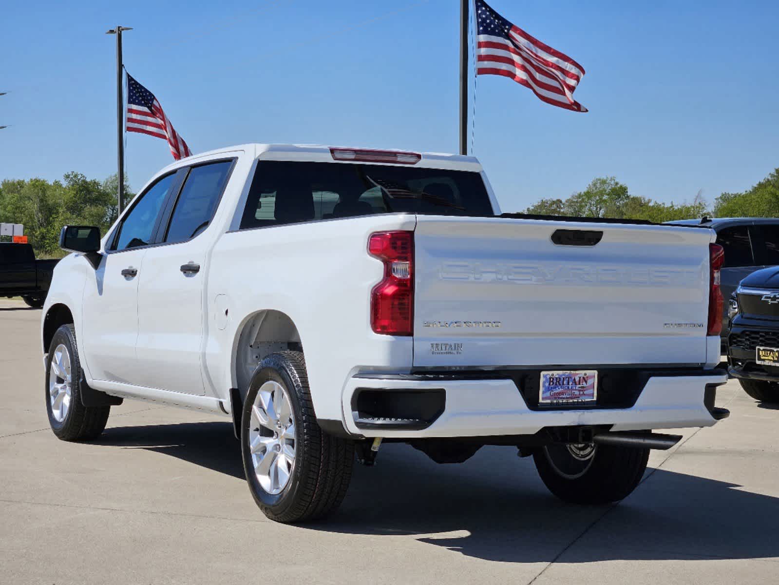 2024 Chevrolet Silverado 1500 Custom 2WD Crew Cab 147 3