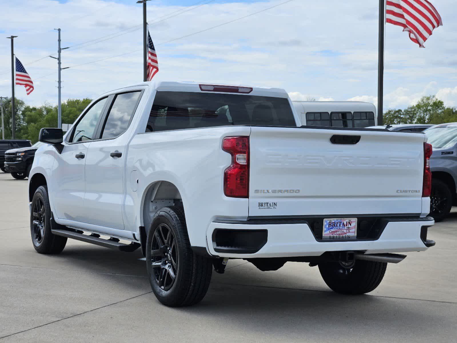 2024 Chevrolet Silverado 1500 Custom 2WD Crew Cab 147 3