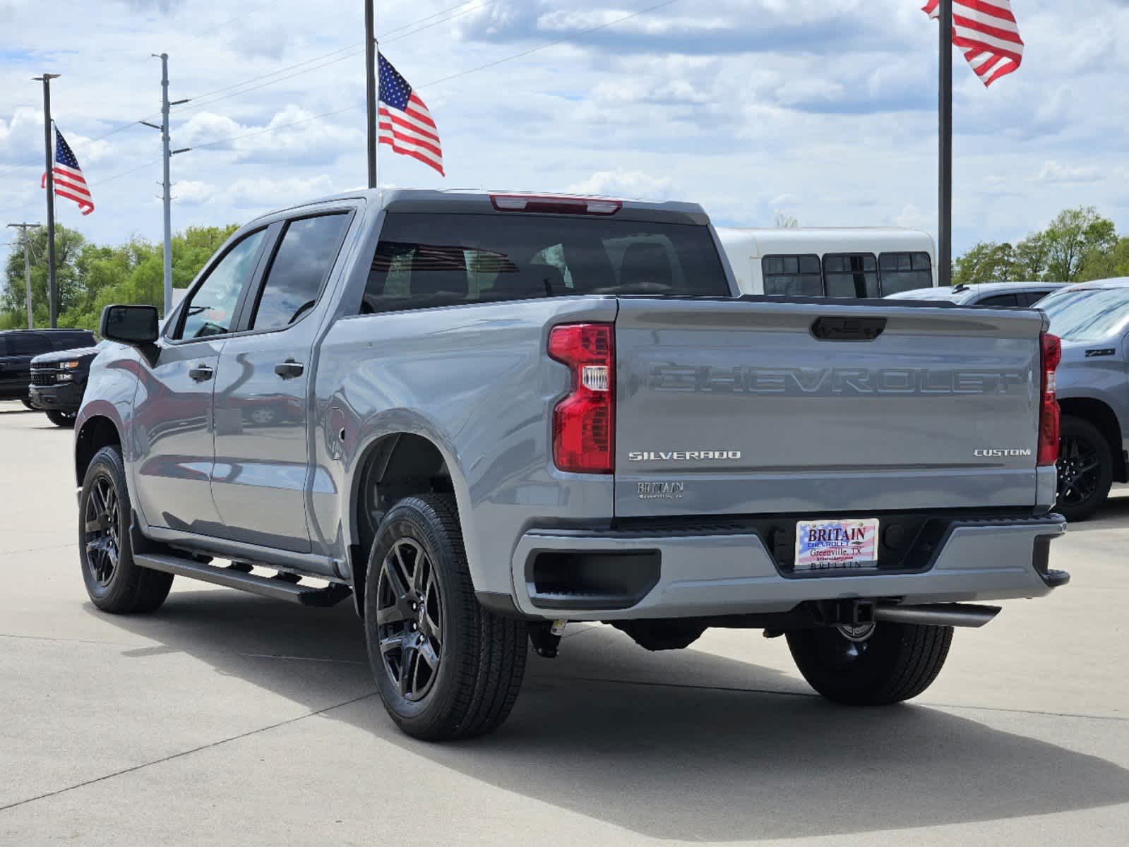 2024 Chevrolet Silverado 1500 Custom 2WD Crew Cab 147 3