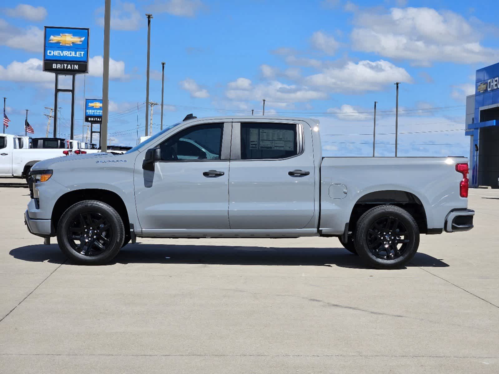 2025 Chevrolet Silverado 1500 Custom 2WD Crew Cab 147 5