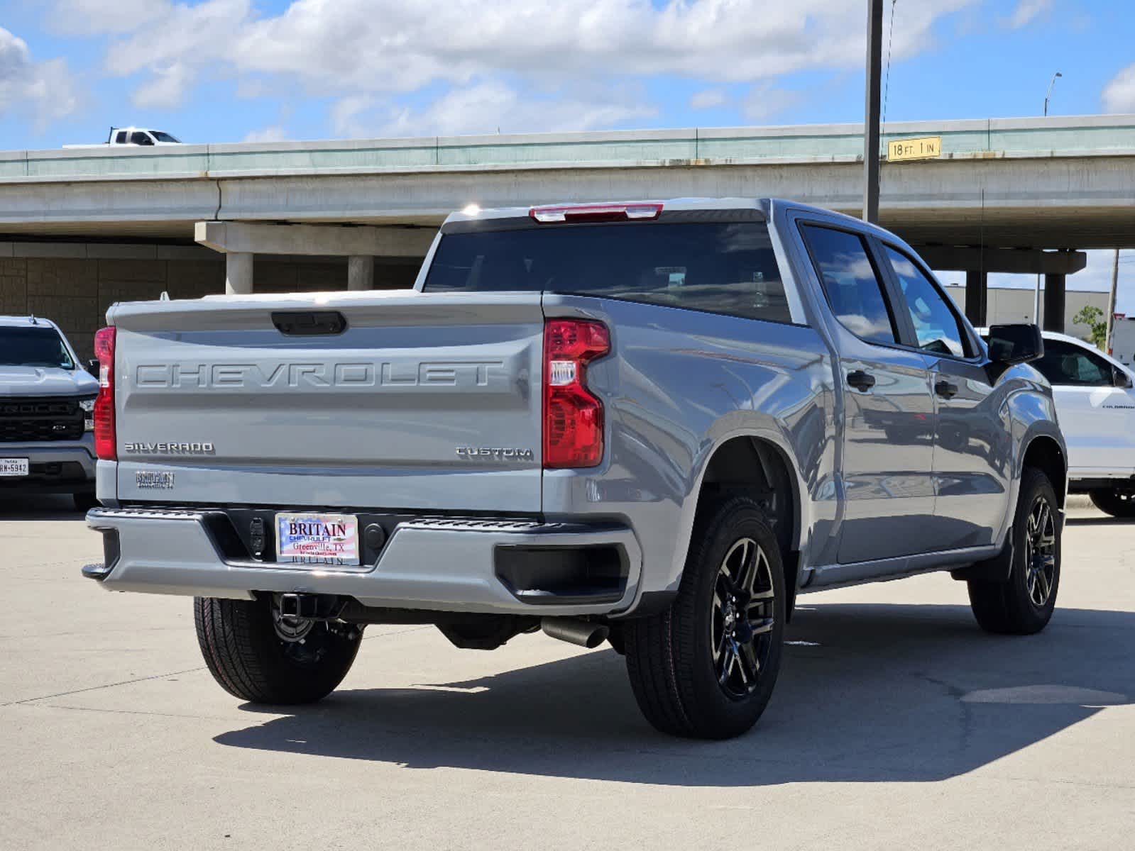 2025 Chevrolet Silverado 1500 Custom 2WD Crew Cab 147 4