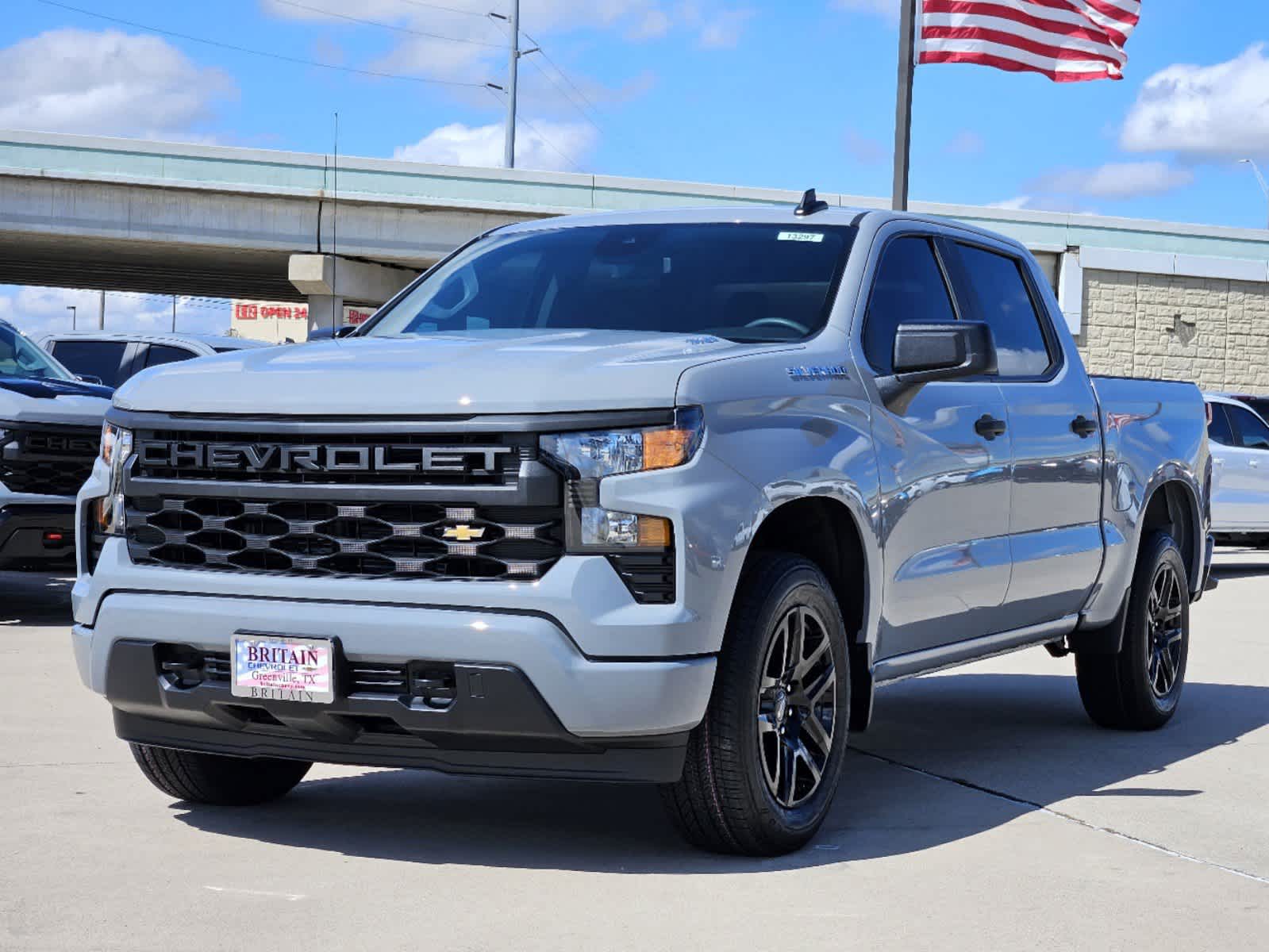 2025 Chevrolet Silverado 1500 Custom 2WD Crew Cab 147 2