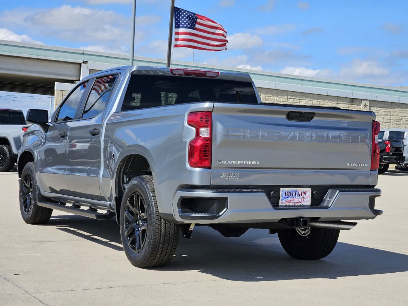 2024 Chevrolet Silverado 1500 Custom 2WD Crew Cab 147 3