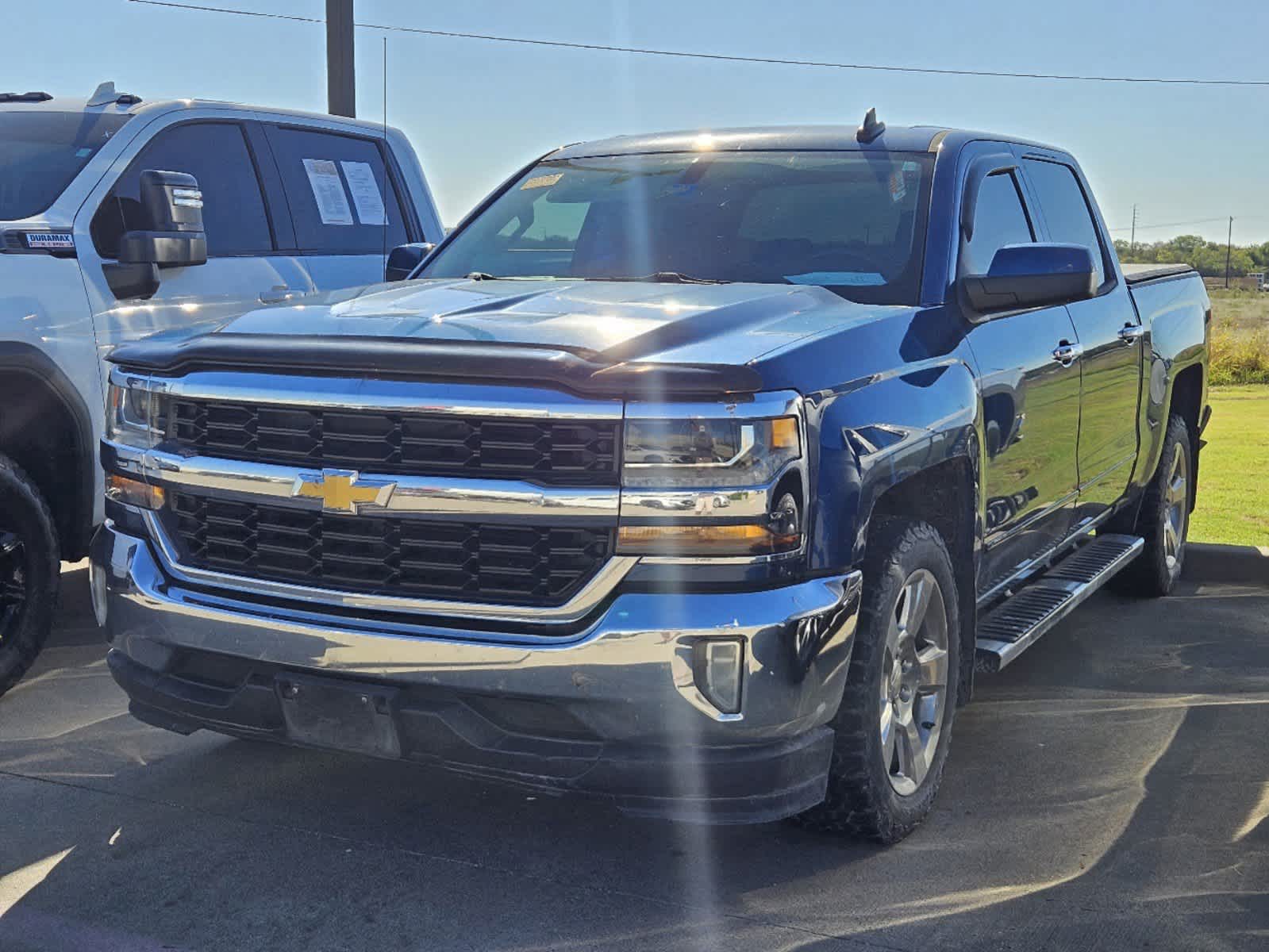 2017 Chevrolet Silverado 1500 LT 2WD Crew Cab 143.5 2