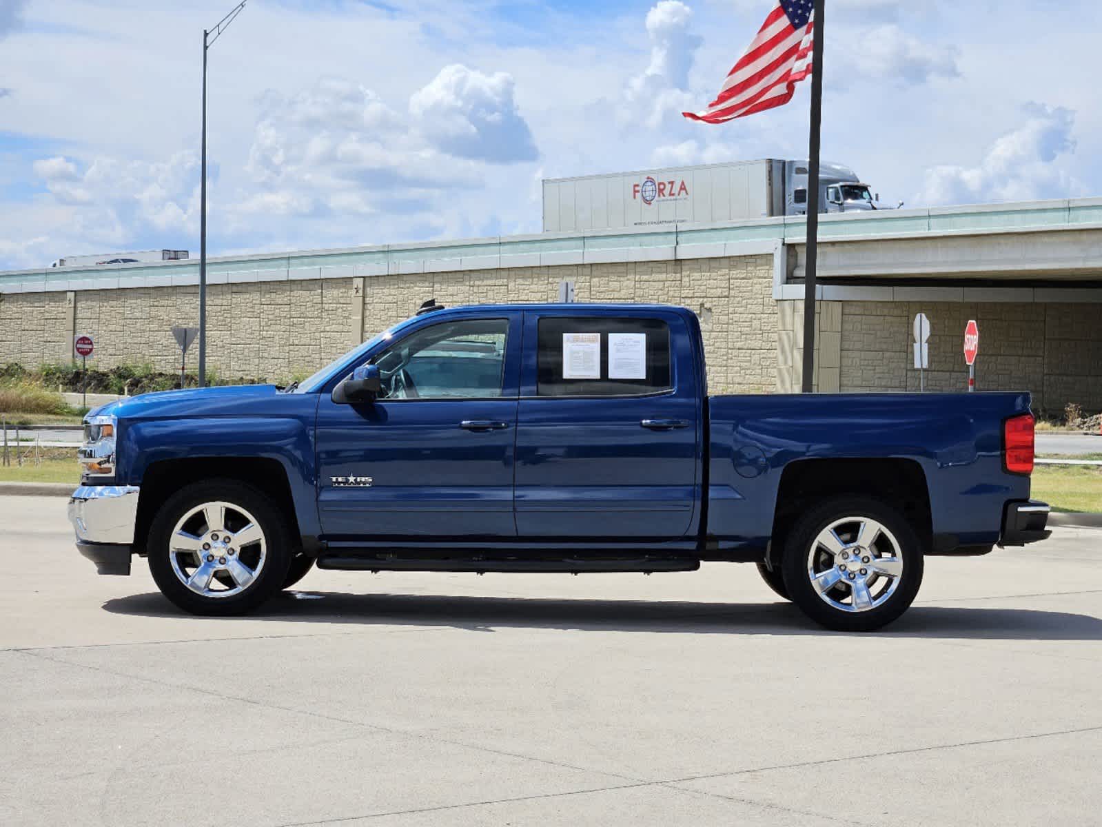 2017 Chevrolet Silverado 1500 LT 2WD Crew Cab 143.5 7